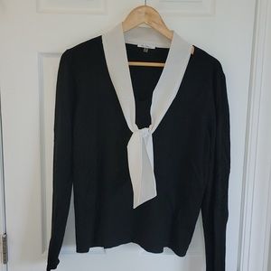 Women’s Sweater size Medium. NWOT